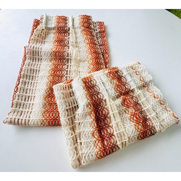 Vintage 70s mesh curtain, tan, rust, orange wavy stripes, rod header, per panel - Picture 6 of 9